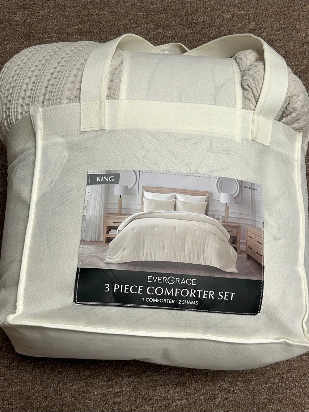 Queen Comforter Set in Cream - 3 Piece